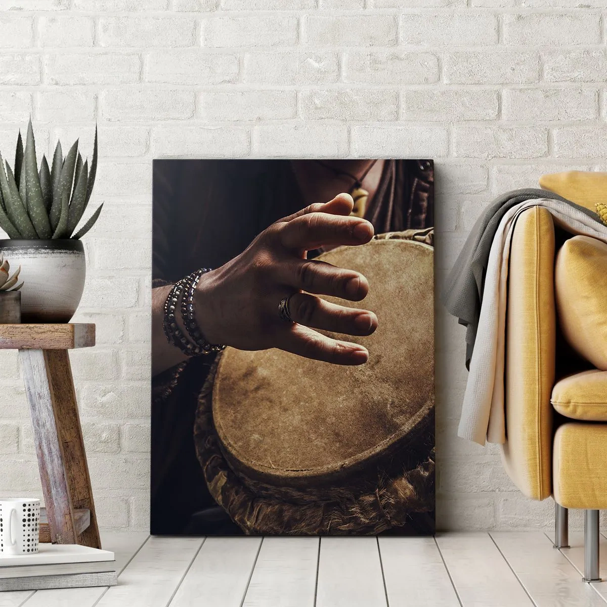 Cuadro sobre lienzo - Impresión de Imagen - Manos tocando un tambor djembé tradicional - 50x70cm - En el ritmo del corazón - Decoración de pared moderna para salón y dormitorio ARTTOR