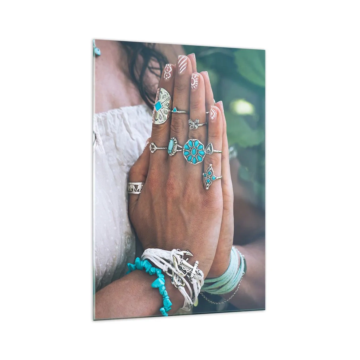 Cuadro sobre vidrio - Impresiones sobre Vidrio - Manos decoradas con joyas boho - 70x100cm - Conocimiento interior - Decoración de pared moderna para salón y dormitorio ARTTOR