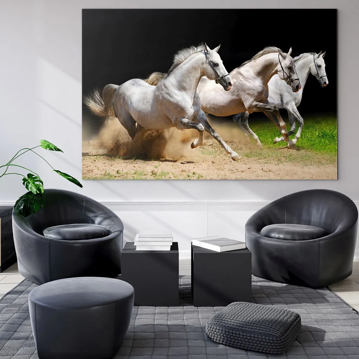 Cuadro sobre vidrio - Impresiones sobre Vidrio - Tres caballos blancos galopando por el suelo arenoso. - 100x70cm - Las tres Gracias - Decoración de pared moderna para salón y dormitorio ARTTOR