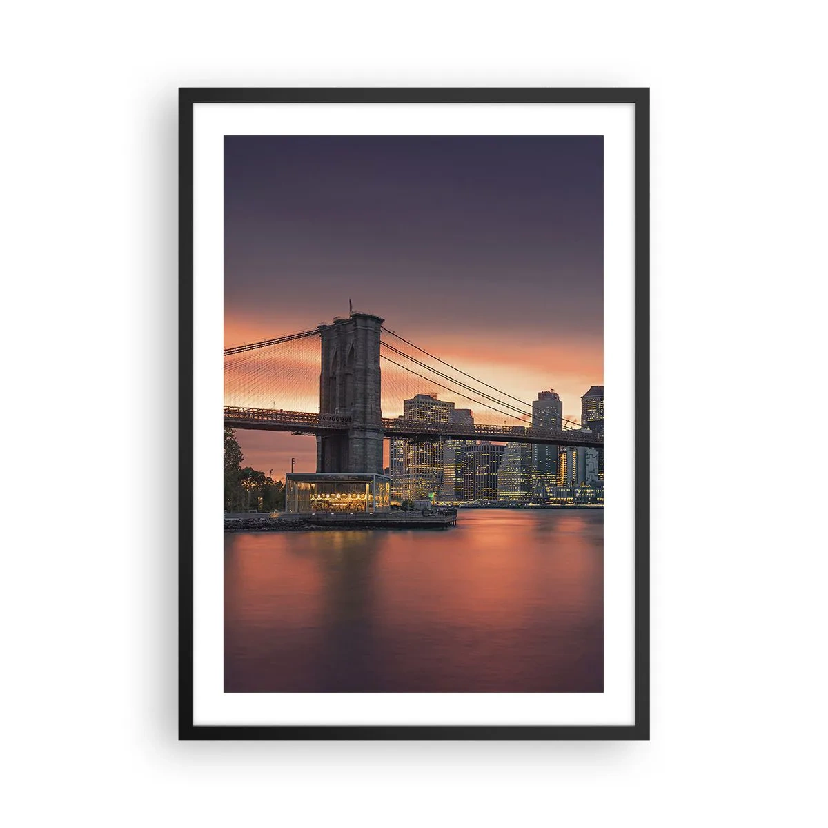Póster en marco negro - Puente de Brooklyn de noche con la ciudad iluminada al fondo - 50x70cm - Ahogado en el silencio lila - Decoración de pared moderna para salón y dormitorio ARTTOR