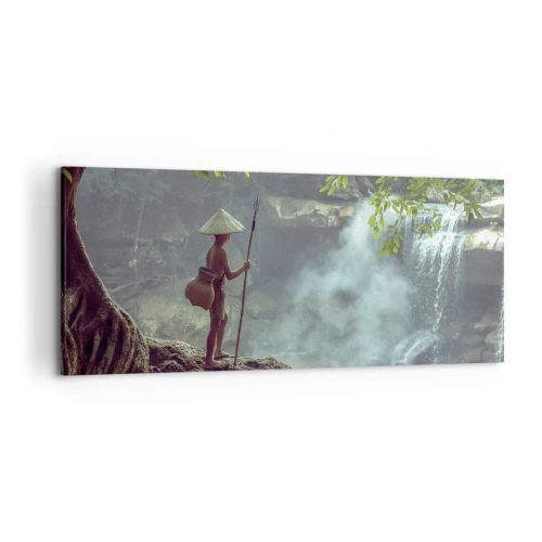 Cuadro sobre lienzo - Impresión de Imagen - Una figura con una lanza en una cascada en un bosque tropical. - 120x50cm - Amistad con la naturaleza - Decoración de pared moderna para salón y dormitorio ARTTOR