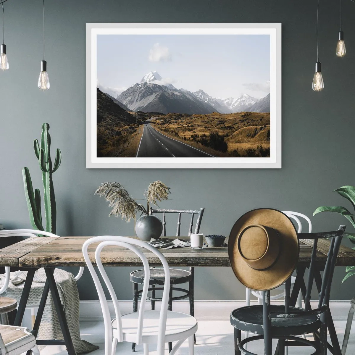 Póster en marco blanco - El camino al corazón de las montañas - 100x70 cm