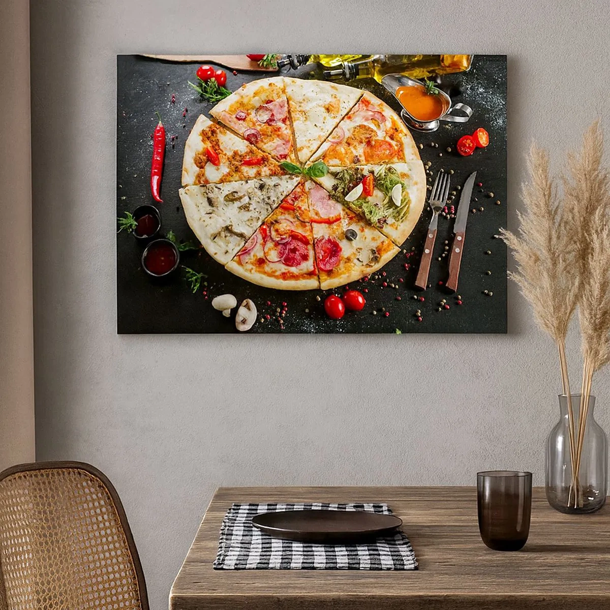 Cuadro sobre lienzo - Impresión de Imagen - Pizza en varios sabores con fondo de ingredientes. - 70x50cm - Una gama de gustos - Decoración de pared moderna para salón y dormitorio ARTTOR