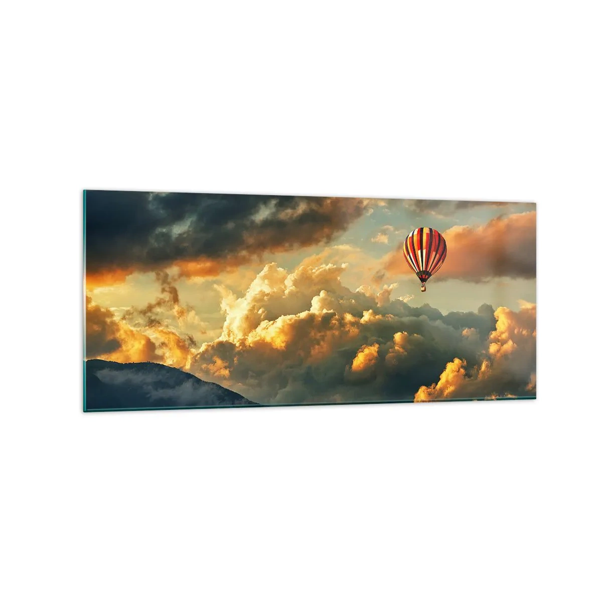 Cuadro sobre vidrio - Impresiones sobre Vidrio - Un globo contra un fondo de nubes dramáticas. - 120x50cm - Vuelo porque quiero - Decoración de pared moderna para salón y dormitorio ARTTOR