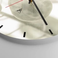 Esfera sin numeración, con rayas