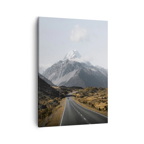 Cuadro sobre lienzo - Impresión de Imagen - Un camino en las montañas rodeado de un paisaje pintoresco. - 50x70cm - El camino al corazón de las montañas - Decoración de pared moderna para salón y dormitorio ARTTOR