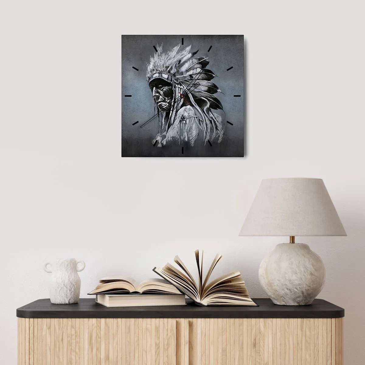 Reloj de pared - Reloj de vidrio - Retrato de un jefe indio con un tocado tradicional - 30x30cm - Regreso a las raíces - Decoración de pared moderna para salón y dormitorio ARTTOR