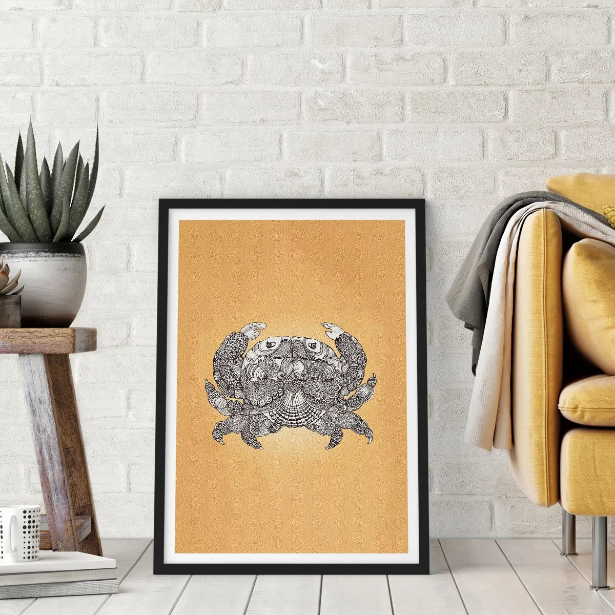 Póster en marco negro - Ilustración decorativa de un cangrejo con un delicado patrón sobre un fondo dorado. - 50x70cm - Cuentos del Sr. Cangrejo - Decoración de pared moderna para salón y dormitorio ARTTOR