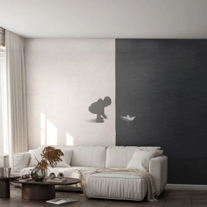 Fotomural Premium Sand - Niño y barco de papel en contraste en blanco y negro - 100x70cm - Una gran expedición náutica - Decoración de pared moderna para salón y dormitorio ARTTOR