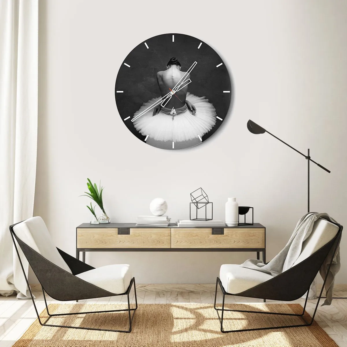 Reloj de pared - Reloj de vidrio - Rodeada de pétalos - 30x30 cm