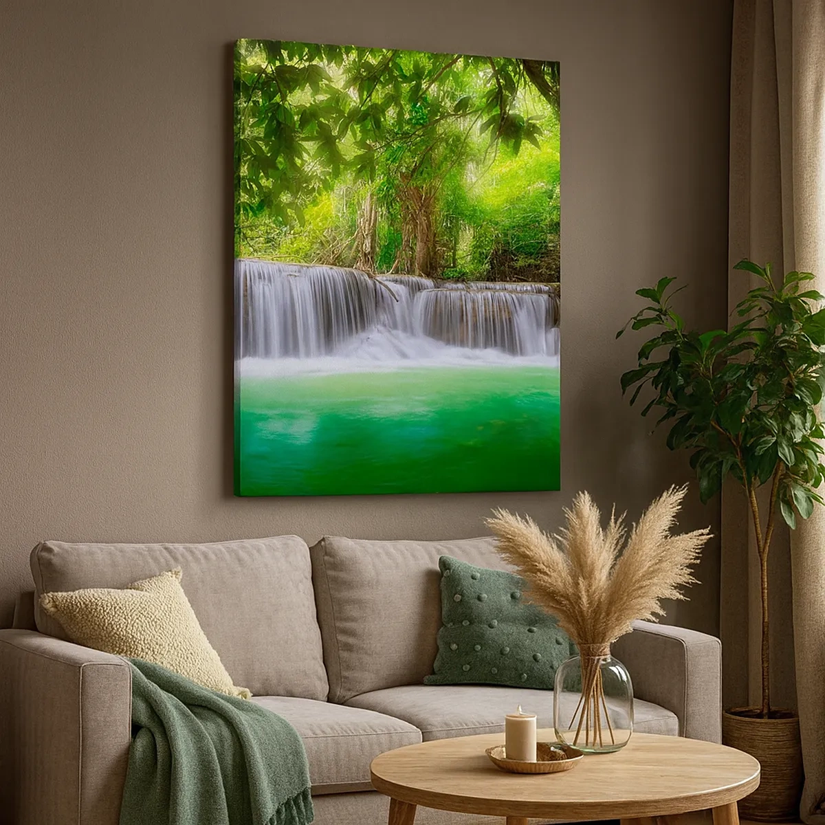 Cuadro sobre lienzo - Impresión de Imagen - Una cascada verde rodeada de densa vegetación tropical. - 50x70cm - Cascada en verde - Decoración de pared moderna para salón y dormitorio ARTTOR