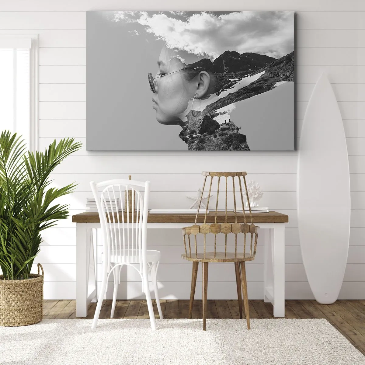 Cuadro sobre lienzo - Impresión de Imagen - Una composición en blanco y negro con la silueta de una mujer y un paisaje de montaña. - 70x50cm - Retrato sobre montañas y nubes - Decoración de pared moderna para salón y dormitorio ARTTOR