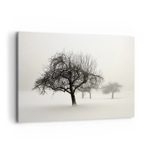 Cuadro sobre lienzo - Impresión de Imagen - Árboles en un campo cubierto de nieve rodeado de niebla. - 100x70cm - Sueño de invierno - Decoración de pared moderna para salón y dormitorio ARTTOR