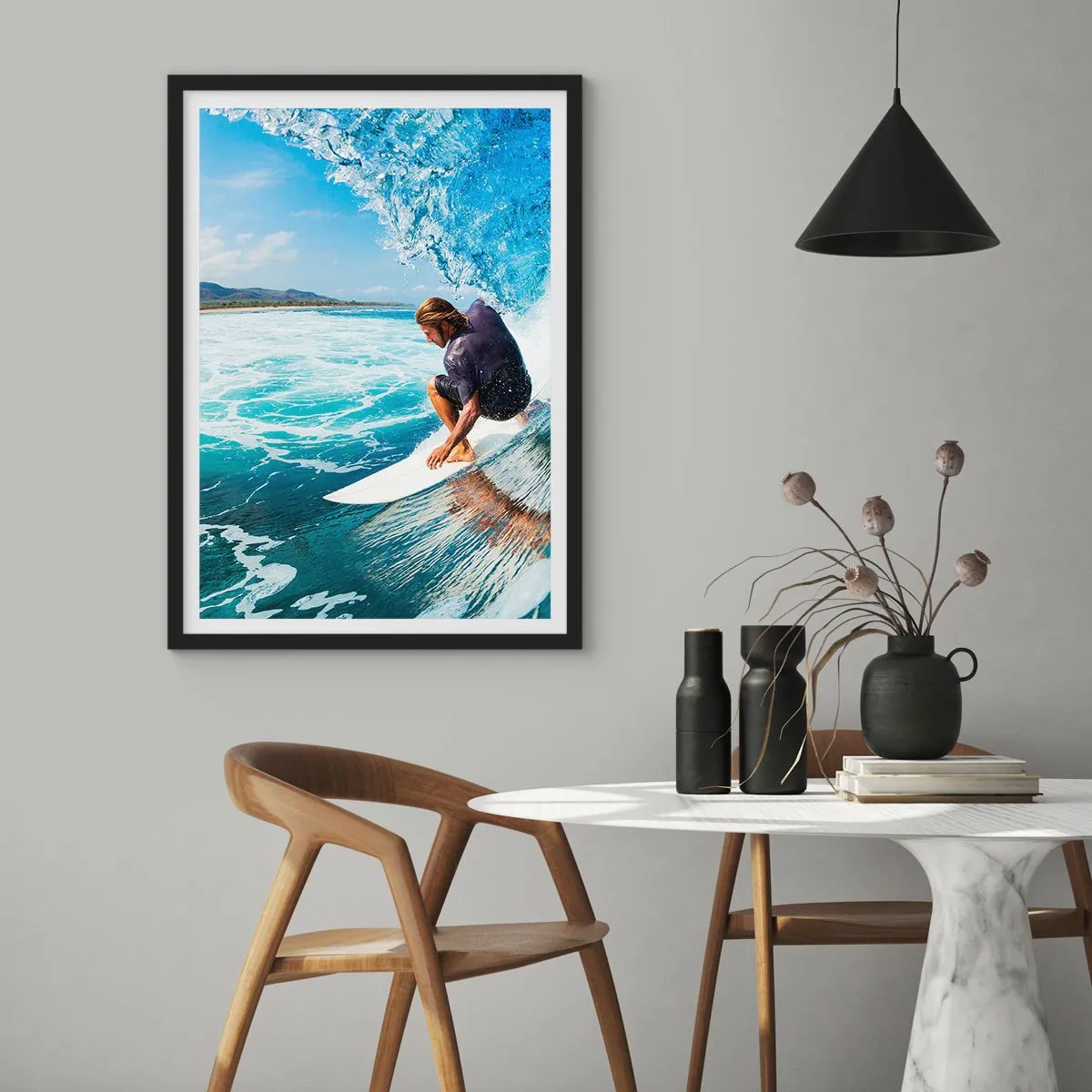 Póster en marco negro - Bailando con las olas - 61x91 cm