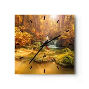 Reloj de pared - Reloj de vidrio - Una cascada dorada en un bosque otoñal rodeado de vegetación. - 30x30cm - Cascada forestal en oro - Decoración de pared moderna para salón y dormitorio ARTTOR
