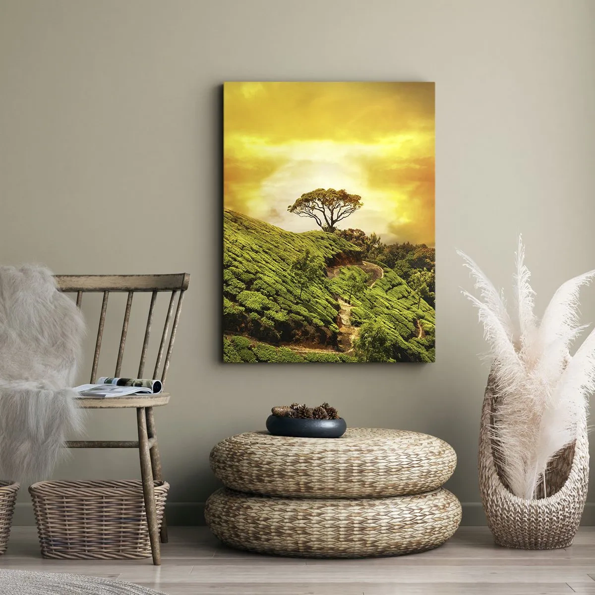 Cuadro sobre lienzo - Impresión de Imagen - Colinas verdes de plantaciones de té al atardecer - 50x70cm - Por un camino sinuoso, por una verde pendiente - Decoración de pared moderna para salón y dormitorio ARTTOR