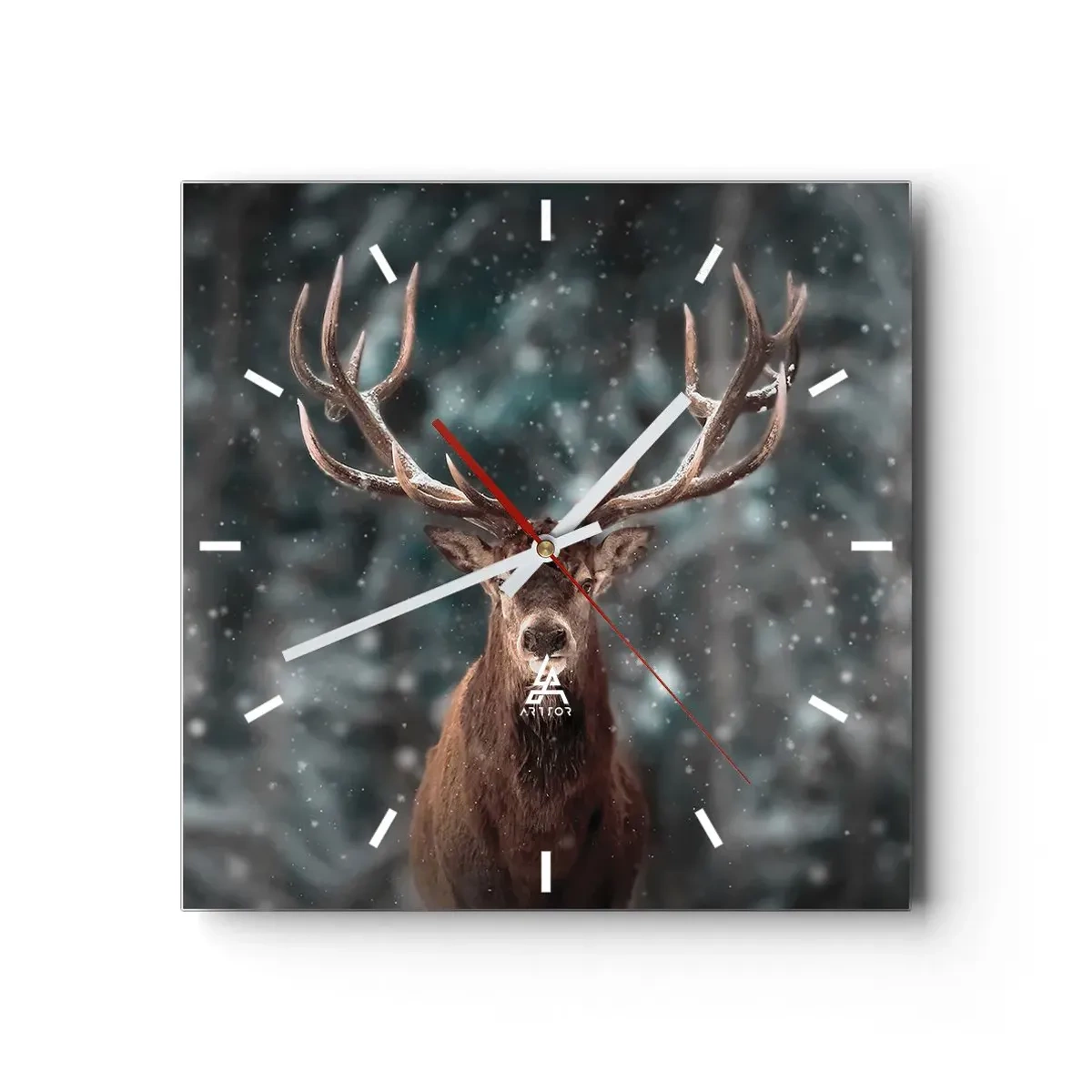 Reloj de pared - Reloj de vidrio - Ciervos en un bosque invernal con nieve cayendo - 30x30cm - Coronado rey del bosque - Decoración de pared moderna para salón y dormitorio ARTTOR