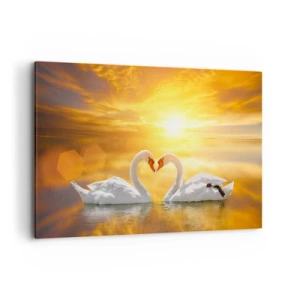 Cuadro sobre lienzo - Impresión de Imagen - Una escena romántica de dos cisnes formando un corazón con el telón de fondo de una puesta de sol dorada. - 120x80cm - Corazón es la palabra más bella del mundo... - Decoración de pared moderna para salón y dorm