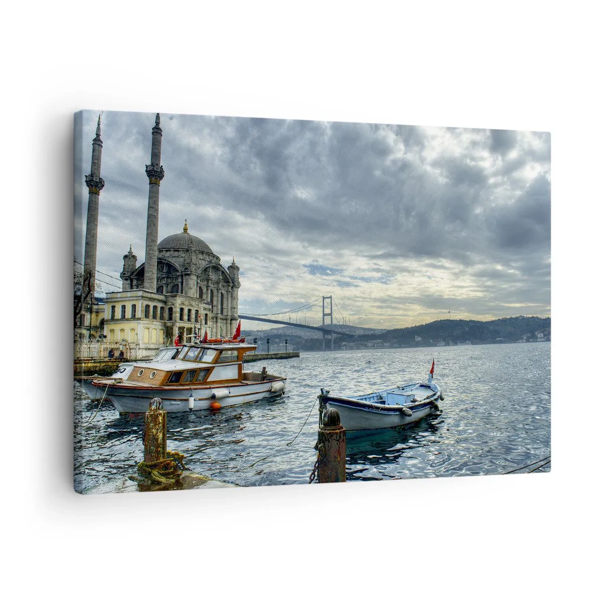 Cuadro sobre lienzo - Impresión de Imagen - Un edificio histórico sobre el agua con barcos y un puente al fondo. - 70x50cm - En el límite del mundo - Decoración de pared moderna para salón y dormitorio ARTTOR