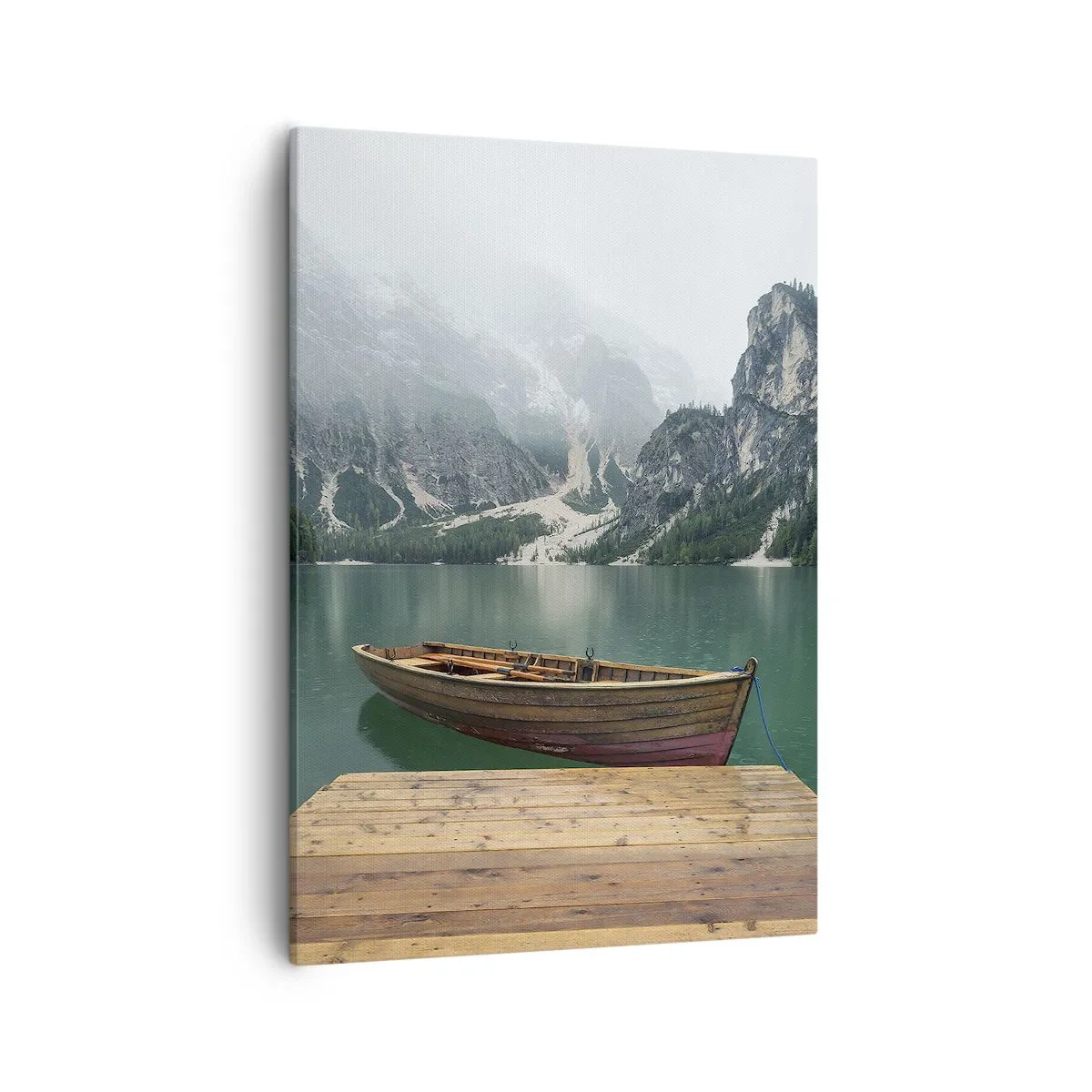 Cuadro sobre lienzo - Impresión de Imagen - Un barco de madera en un muelle en un lago rodeado de montañas. - 50x70cm - Paisaje inolvidable - Decoración de pared moderna para salón y dormitorio ARTTOR