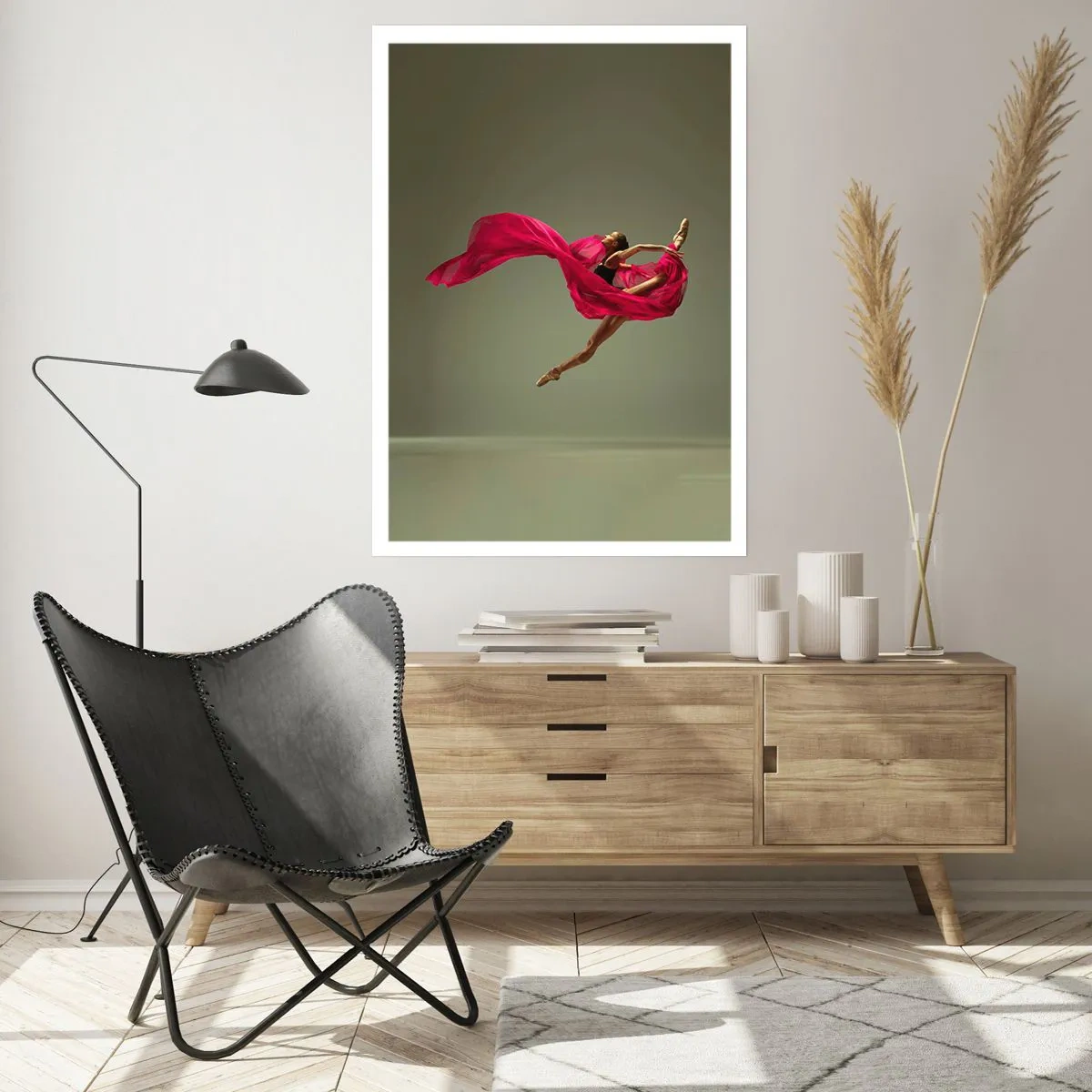 Póster - Una bailarina vestida de rojo realiza un salto dinámico. - 50x70cm - Llama danzante - Decoración de pared moderna para salón y dormitorio ARTTOR