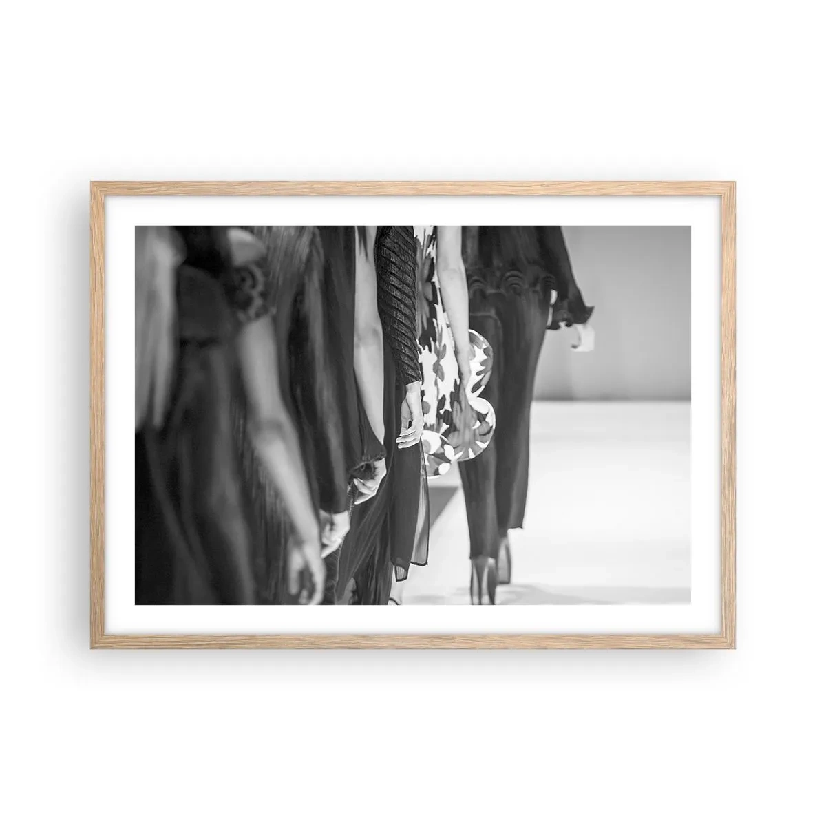 Póster en marco roble claro - Un desfile con estilo - 70x50 cm