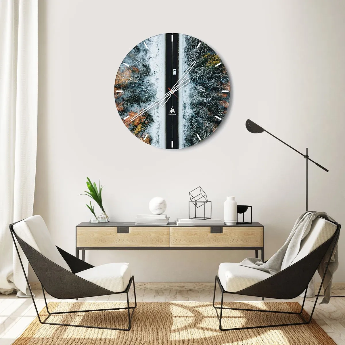 Reloj de pared - Reloj de vidrio - Atravesar el bosque en invierno - 40x40 cm