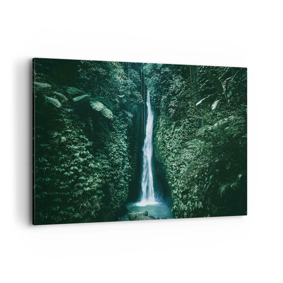 Cuadro sobre lienzo - Impresión de Imagen - Una cascada rodeada de densa vegetación tropical. - 120x80cm - Balneario tropical - Decoración de pared moderna para salón y dormitorio ARTTOR
