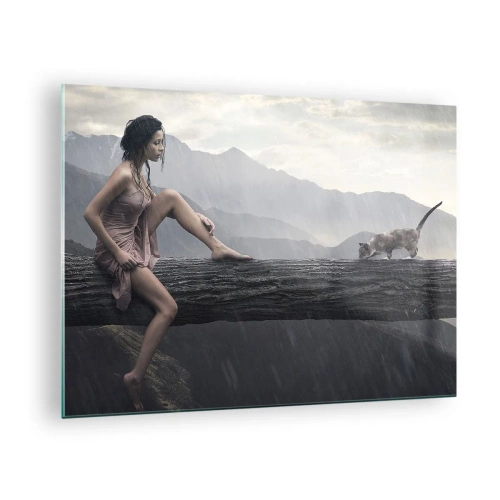 Cuadro sobre vidrio - Impresiones sobre Vidrio - Una mujer y un gato en un tronco de madera en un paisaje lluvioso. - 70x50cm - Picos de belleza - Decoración de pared moderna para salón y dormitorio ARTTOR