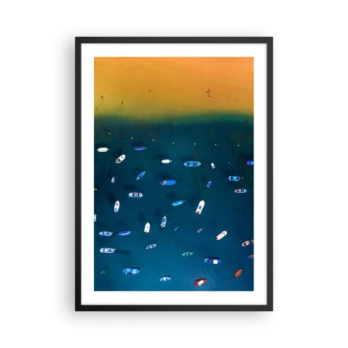 Póster en marco negro - Vista aérea de barcos a la deriva por la playa. - 50x70cm - Un juego de vacaciones - Decoración de pared moderna para salón y dormitorio ARTTOR