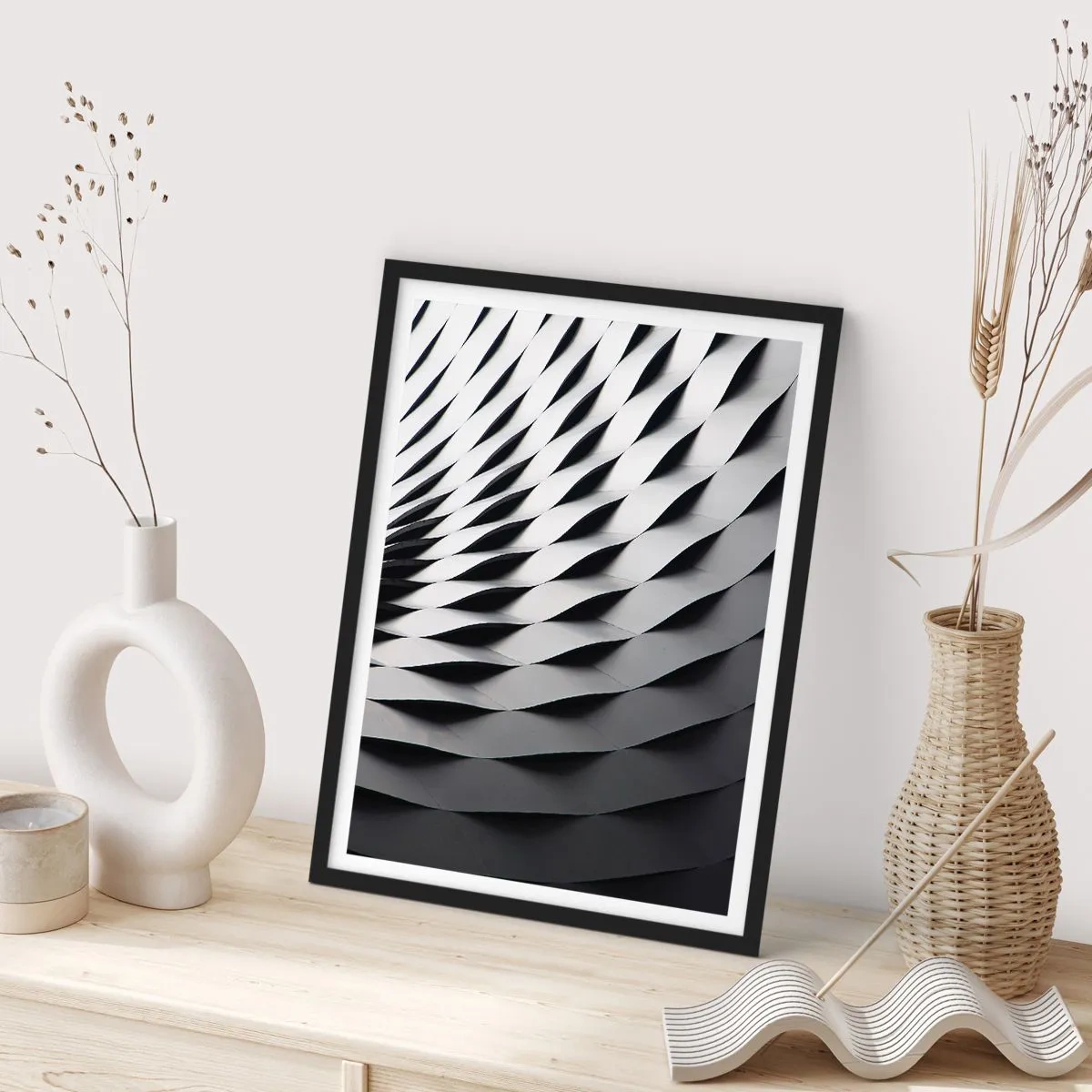 Póster en marco negro - En la superficie de las ondas - 61x91 cm