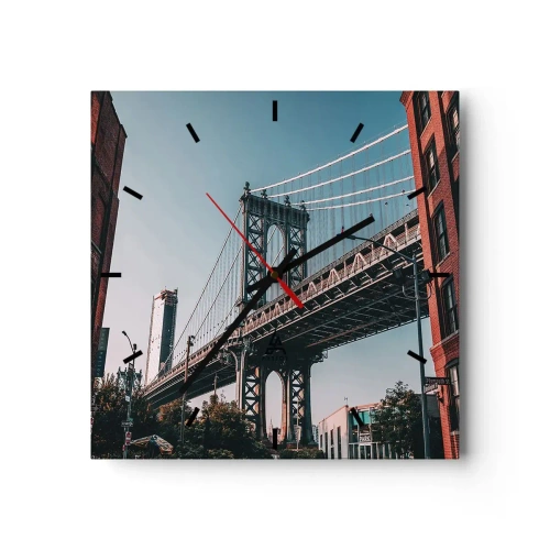 Reloj de pared - Reloj de vidrio - Un puente entre edificios en un paisaje urbano - 30x30cm - Sobre el fluir de la ciudad - Decoración de pared moderna para salón y dormitorio ARTTOR