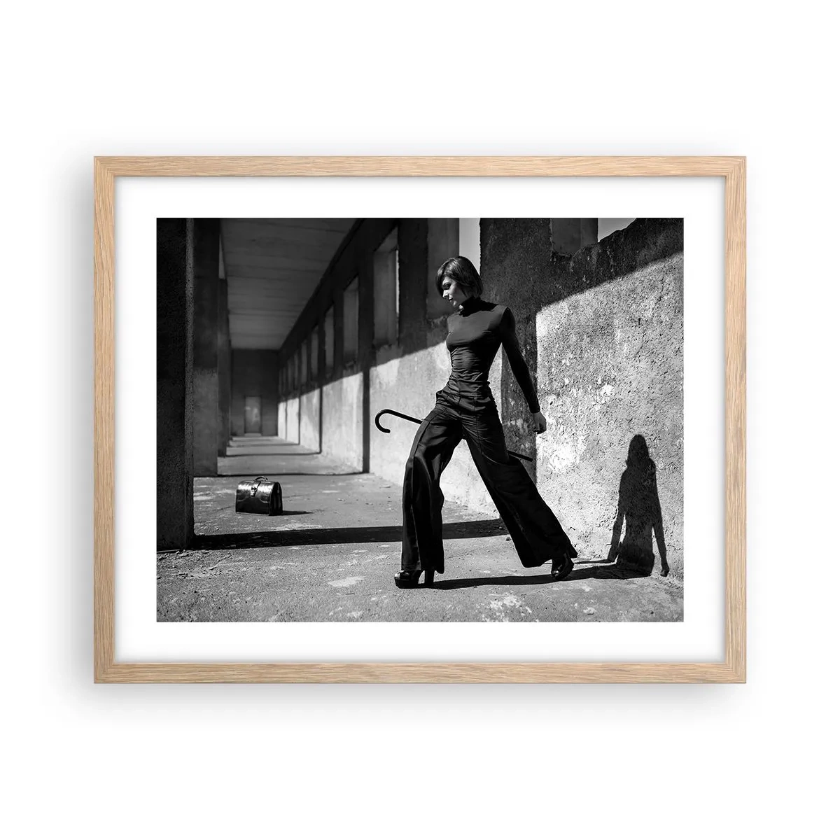 Póster en marco roble claro - Elegancia urbana - 50x40 cm