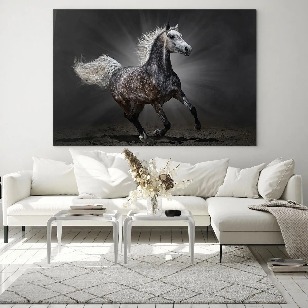 Cuadro sobre vidrio - Impresiones sobre Vidrio - Un caballo al galope sobre un fondo oscuro con efecto de iluminación. - 120x80cm - El gris es hermoso - Decoración de pared moderna para salón y dormitorio ARTTOR