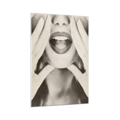 Cuadro sobre vidrio - Impresiones sobre Vidrio - Retrato en blanco y negro de una mujer con labios y manos expresivos. - 70x100cm - ¡Ya estoy en camino! - Decoración de pared moderna para salón y dormitorio ARTTOR