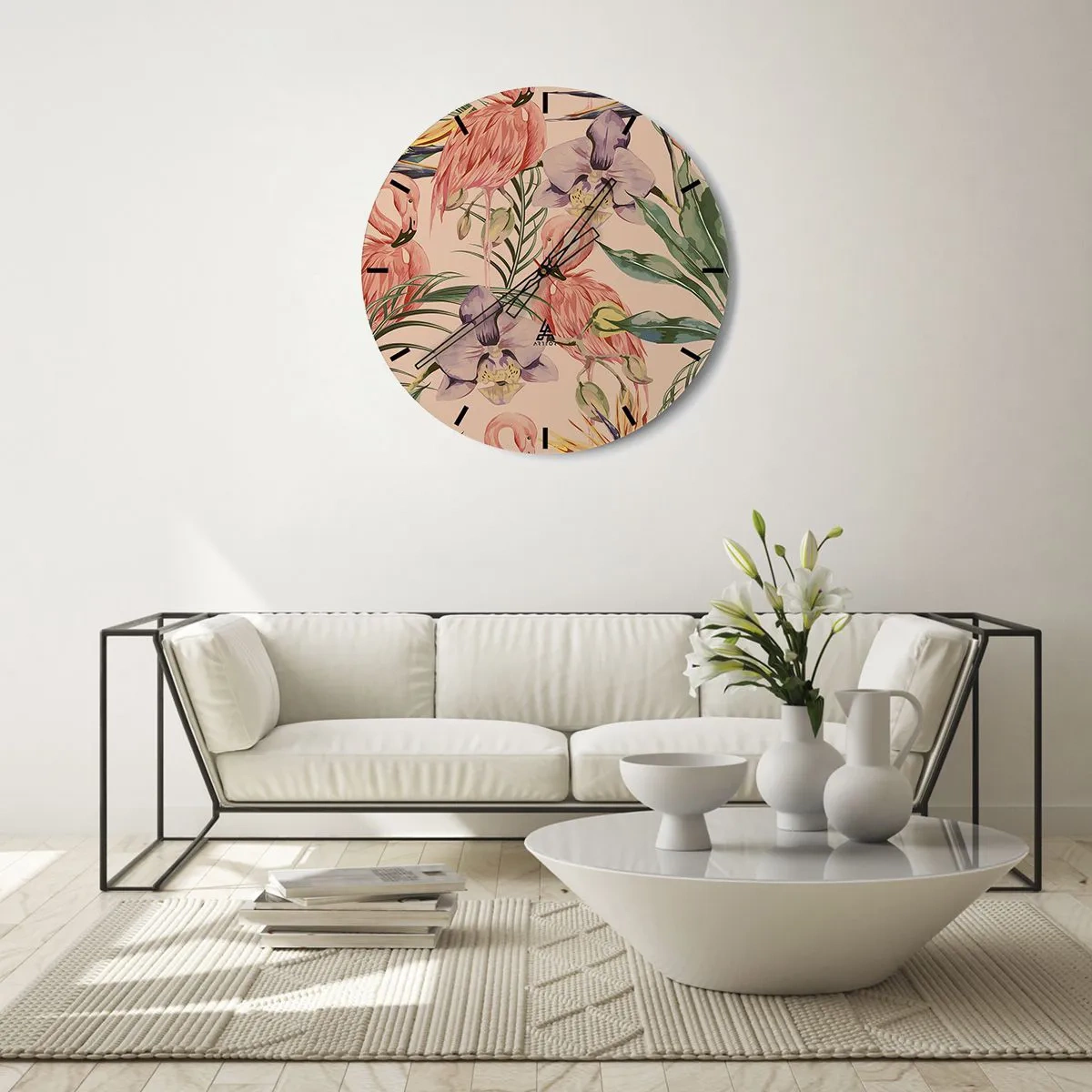 Reloj de pared - Reloj de vidrio - Flamencos y flores sobre fondo beige. - 30x30cm - Un ballet rosa en flores - Decoración de pared moderna para salón, cocina y dormitorio ARTTOR