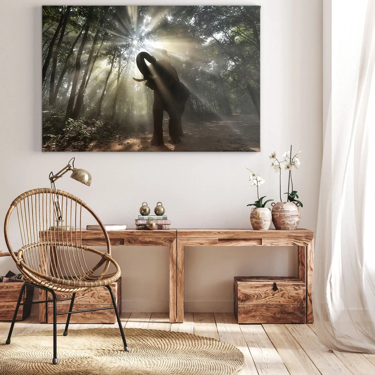 Cuadro sobre lienzo - Impresión de Imagen - Un elefante en el bosque rodeado de rayos de luz en la niebla de la mañana. - 70x50cm - Bajo una estrella de la suerte - Decoración de pared moderna para salón y dormitorio ARTTOR