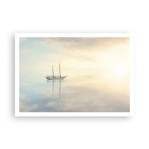 Póster - Un barco en un mar en calma bajo una luz suave. - 100x70cm - En un mar de silencio - Decoración de pared moderna para salón y dormitorio ARTTOR