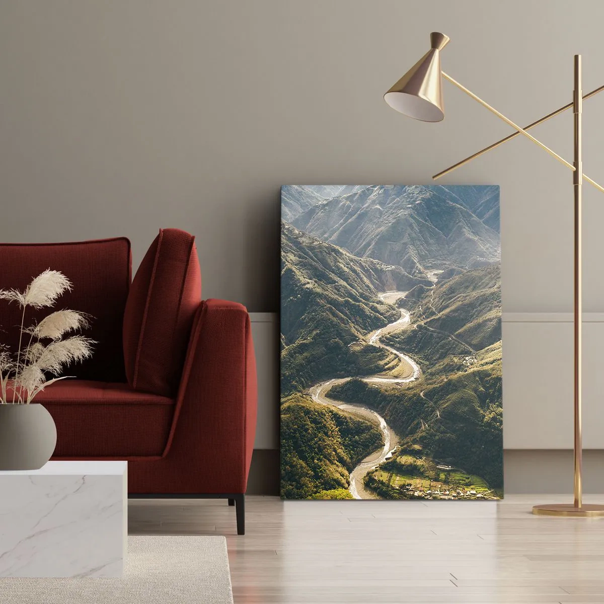 Cuadro sobre lienzo - Impresión de Imagen - Un paisaje de montaña con un camino sinuoso entre colinas verdes. - 70x100cm - Directamente desde el corazón de las montañas - Decoración de pared moderna para salón y dormitorio ARTTOR