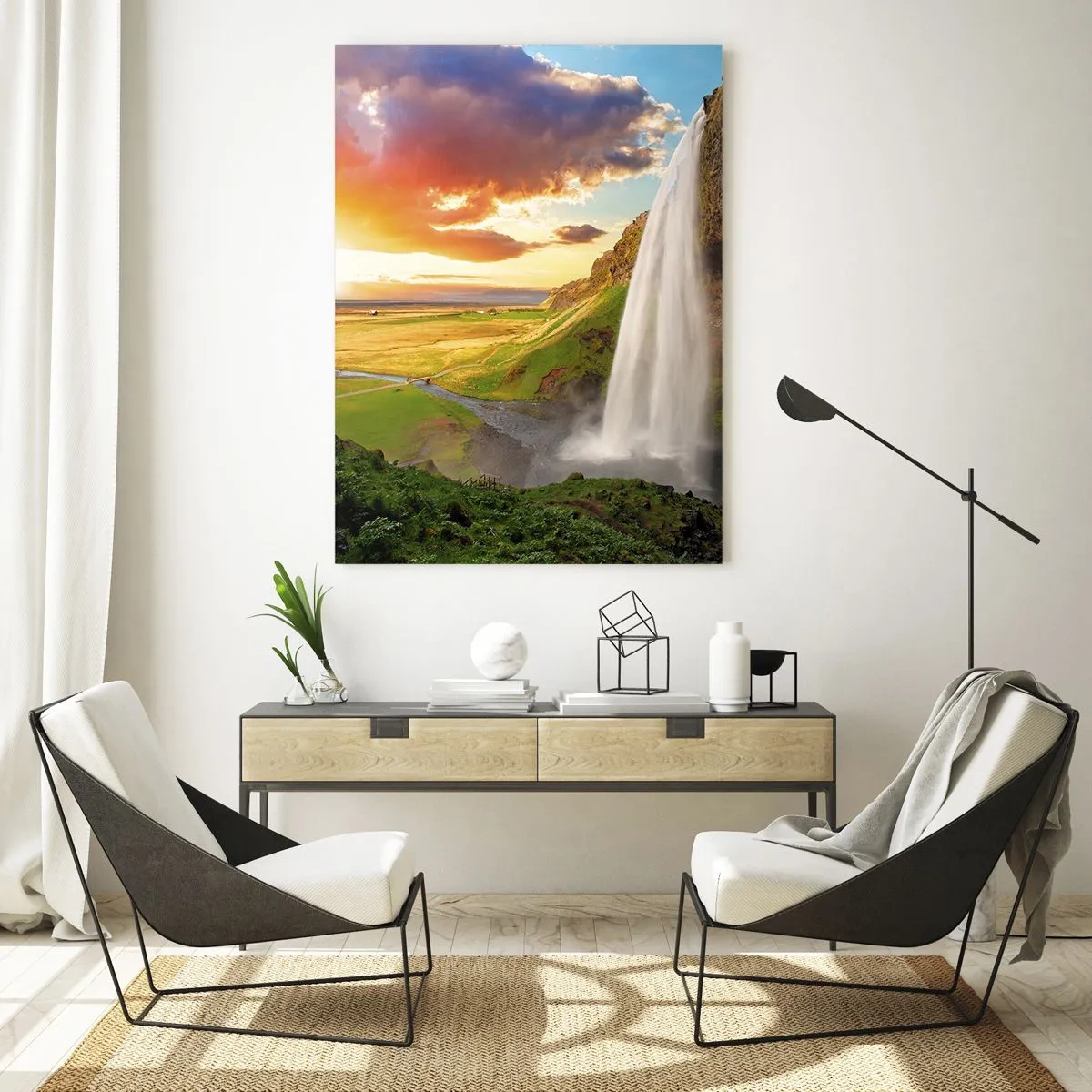 Cuadro sobre vidrio - Impresiones sobre Vidrio - Una cascada en un paisaje pintoresco al atardecer. - 80x120cm - La plenitud del verano islandés - Decoración de pared moderna para salón y dormitorio ARTTOR