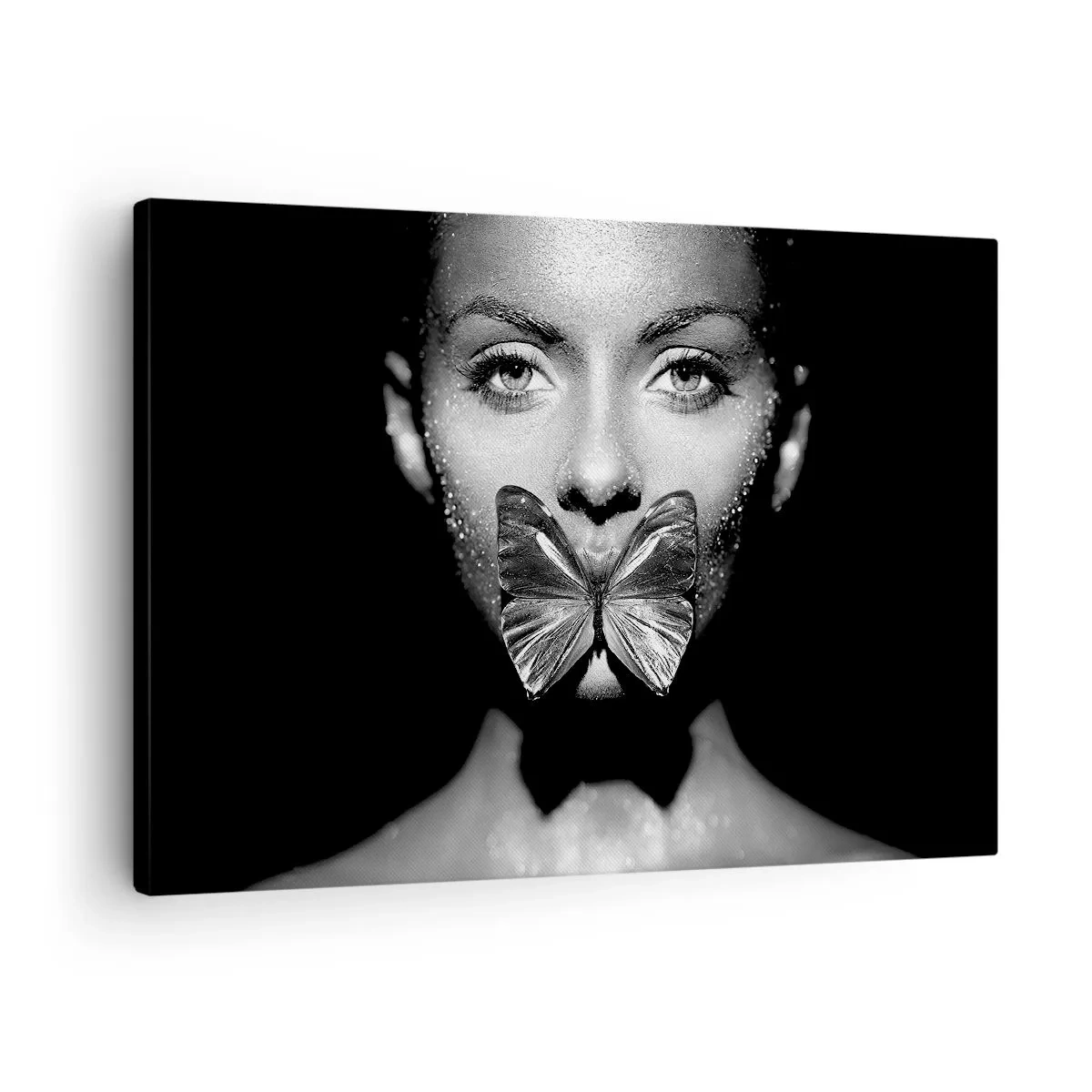 Cuadro sobre lienzo - Impresión de Imagen - Rostro de mujer en blanco y negro con una mariposa en los labios. - 70x50cm - Beso de mariposa - Decoración de pared moderna para salón y dormitorio ARTTOR