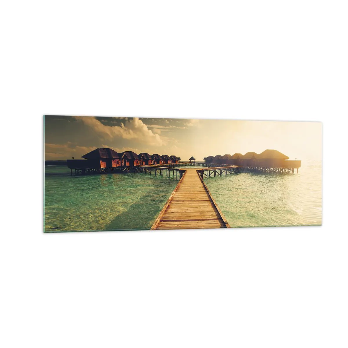 Cuadro sobre vidrio - Impresiones sobre Vidrio - Un embarcadero de madera que conduce a las casas sobre el agua, iluminadas por los rayos del sol. - 140x50cm - Una cálida invitación - Decoración de pared moderna para salón y dormitorio ARTTOR