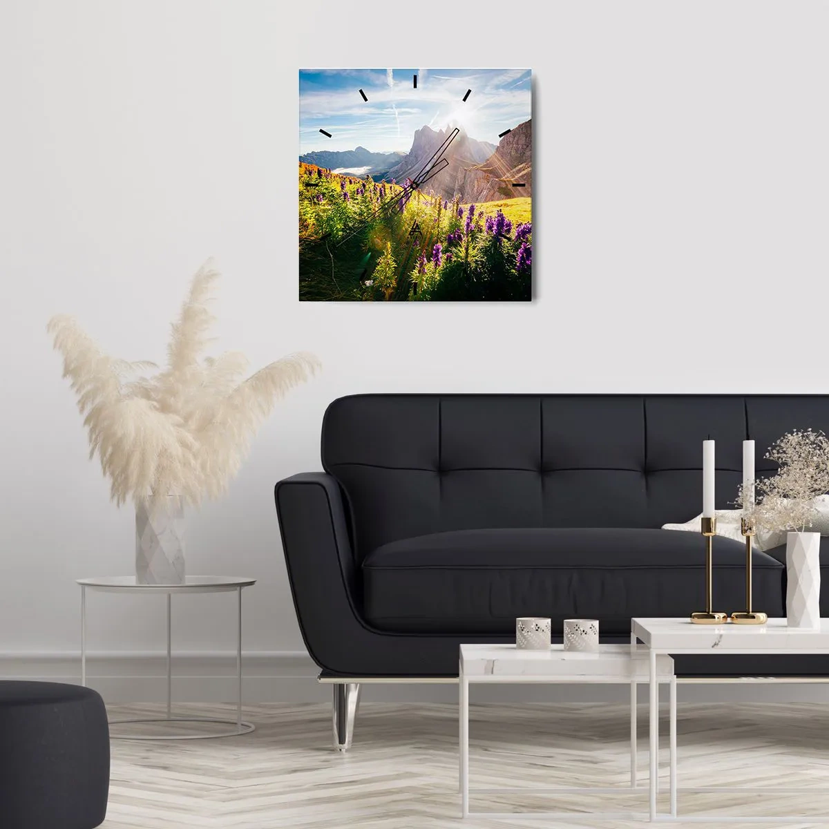 Reloj de pared - Reloj de vidrio - Paisaje de montaña con flores a la luz del sol naciente. - 30x30cm - La vida secreta de las hierbas - Decoración de pared moderna para salón y dormitorio ARTTOR