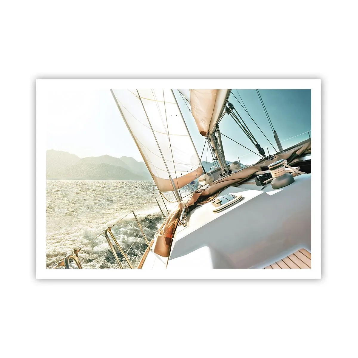 Póster - Un yate en mar abierto con vistas a las montañas. - 100x70cm - A toda vela - Decoración de pared moderna para salón y dormitorio ARTTOR
