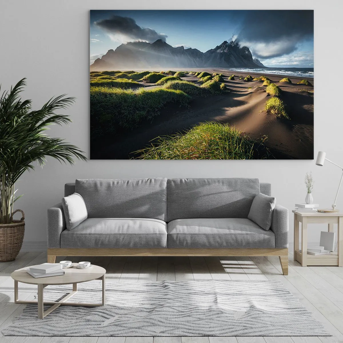 Cuadro sobre vidrio - Impresiones sobre Vidrio - Paisaje islandés con playa negra y montañas - 100x70cm - Armonía de los elementos - Decoración de pared moderna para salón y dormitorio ARTTOR