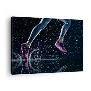Cuadro sobre lienzo - Impresión de Imagen - Una toma dinámica de una carrera bajo la lluvia contra un fondo negro. - 70x50cm - Fuerza de impulso - Decoración de pared moderna para salón y dormitorio ARTTOR