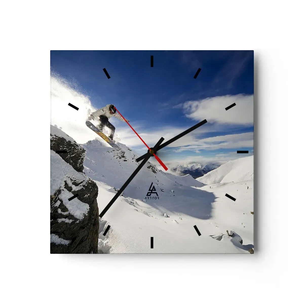 Reloj de pared - Reloj de vidrio - Un snowboarder salta desde un acantilado con montañas cubiertas de nieve al fondo. - 30x30cm - Libertad sin fronteras - Decoración de pared moderna para salón y dormitorio ARTTOR