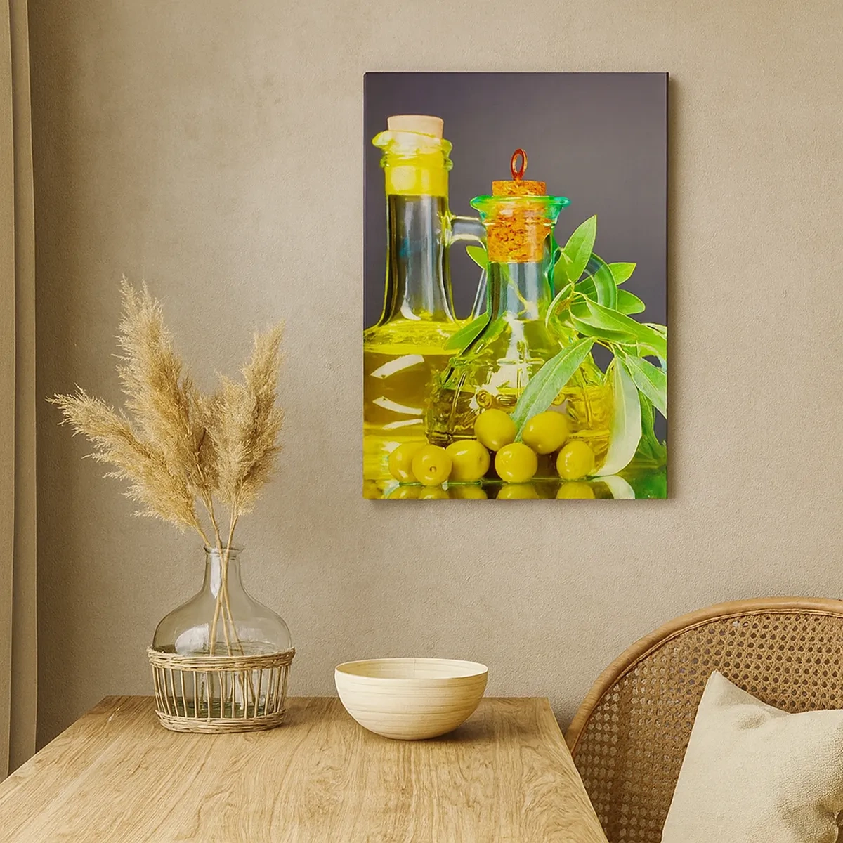 Cuadro sobre lienzo - Impresión de Imagen - Botellas de aceite de oliva y ramas de olivo - 50x70cm - Bodegón con aceitunas y aceite - Decoración de pared moderna para salón y dormitorio ARTTOR