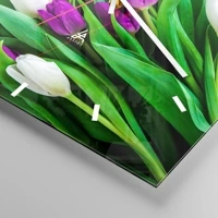 Esfera sin numeración, con rayas