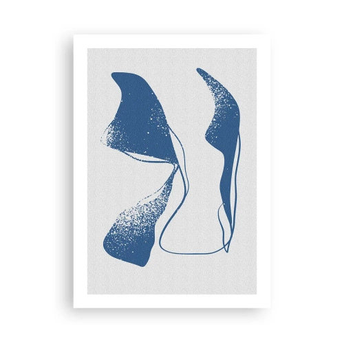Póster - Formas abstractas en tonos azules sobre un fondo claro. - 50x70cm - Abstracción con alas - Decoración de pared moderna para salón y dormitorio ARTTOR